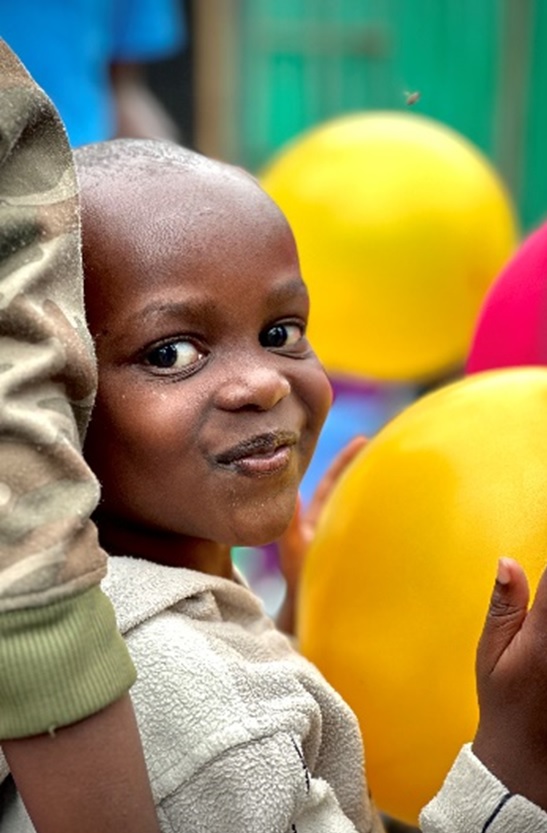 Support the children of the Umbrella Children's Home with bouquet Flowers for Kenya